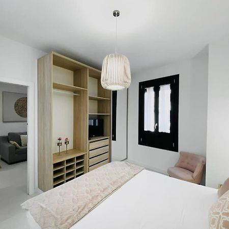 Lovely 2-bed in Granada 1min to Gran Via de Colon Exterior foto