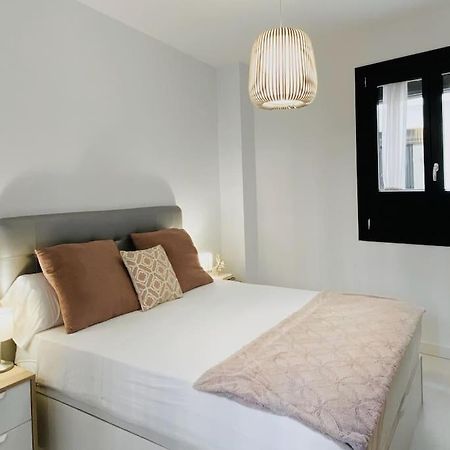 Lovely 2-bed in Granada 1min to Gran Via de Colon Exterior foto