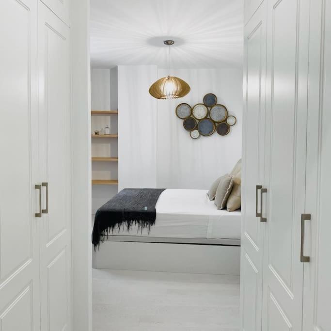 Lovely 2-bed in Granada 1min to Gran Via de Colon Exterior foto